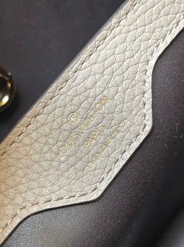 Louis Vuitton Capucines BB