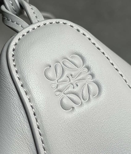 LOEWE Hammock hobo Mini