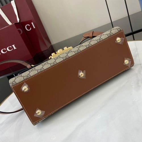 قوتشي padlock باد لوك سوبريم سمول (صغير)