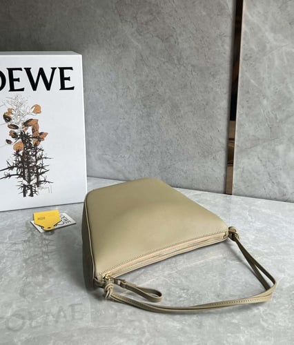 LOEWE Hammock hobo Mini
