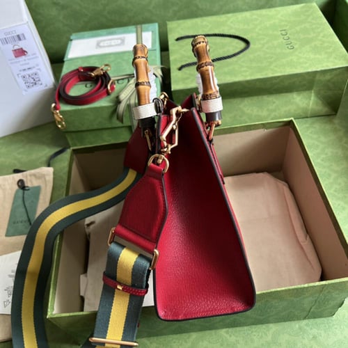 قوتشي ديانا حجم وسط