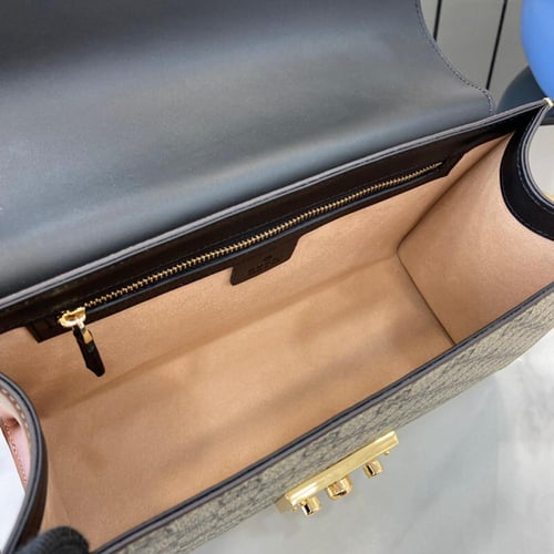 قوتشي padlock باد لوك سوبريم وسط