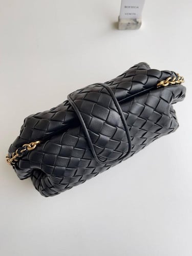 بوتيقا Lauren 1980 medium مقاس 31.5cm