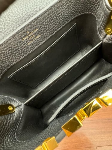 لويس فيتون كابسين ميني Capucines Mini