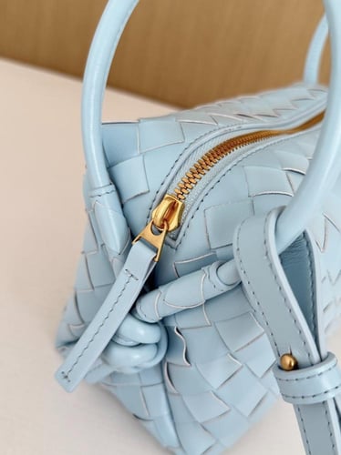 بوتيقا Top Handle Loop