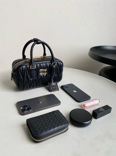 ميو ميو miu miu Arcadie 22cm
