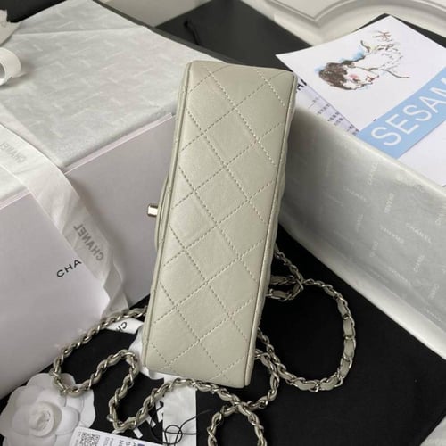 شانيل كلاسيك ميني جلد لامب سكن مقاس 20cm