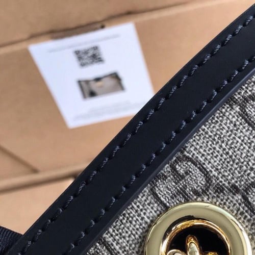 Gucci Padlock medium Shoulder Bag حجم ميديم