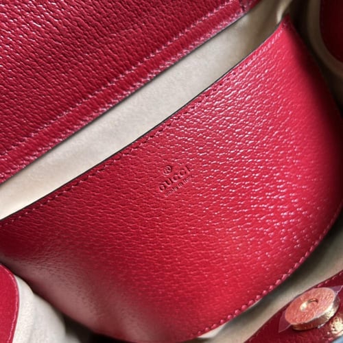 قوتشي ديانا حجم وسط