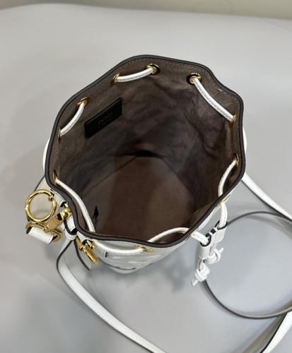 فندي مون تريسور Mon Tresor مقاس 18cm