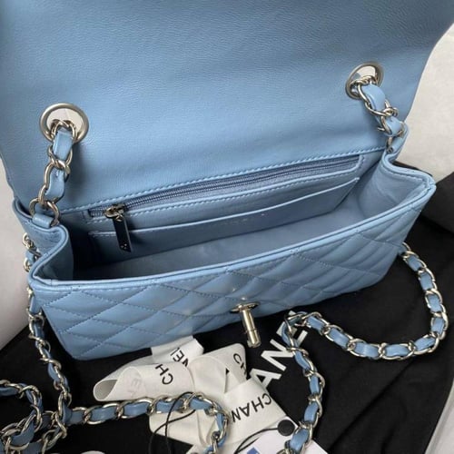 شانيل كلاسيك ميني جلد لامب سكن مقاس 20cm