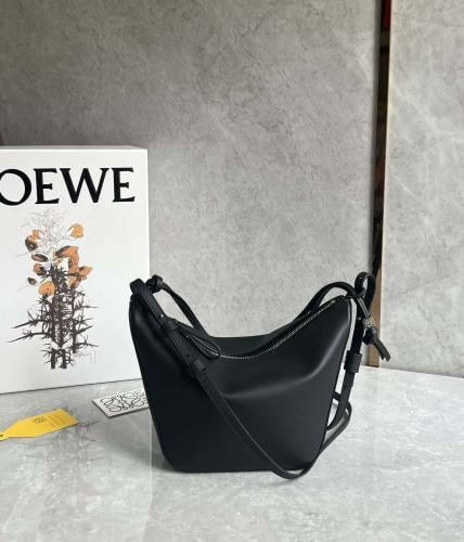 LOEWE Hammock hobo Mini