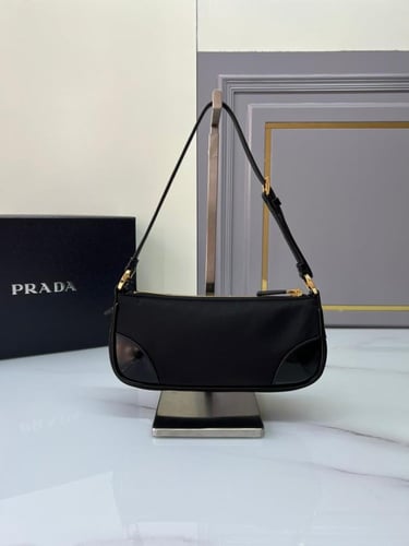 Prada Re-Edition 2002