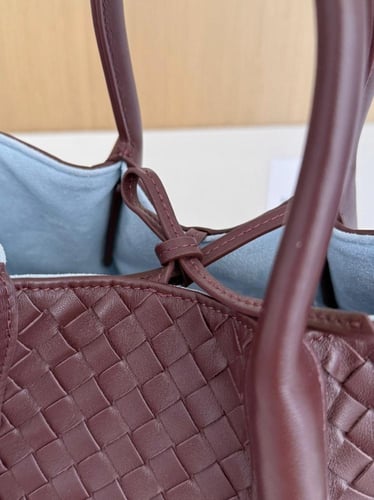 بوتيقا Small Pinacoteca مقاس 24cm