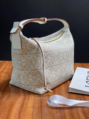 Loewe Cubi Anagram large