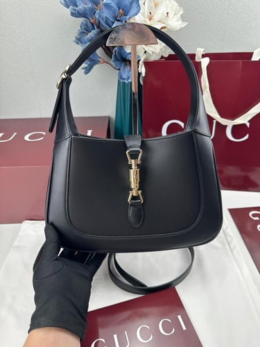 حقيبة قوتشي GUCCI JACKIE متوسطة الحجم