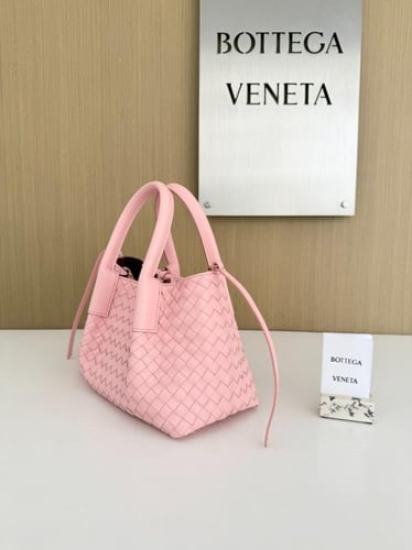 بوتيقا Small Pinacoteca مقاس 24cm