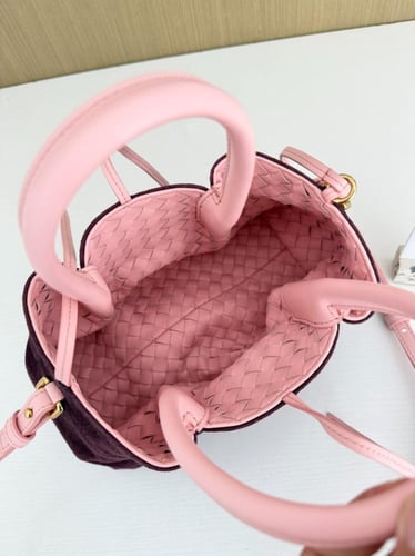 بوتيقا Small Pinacoteca مقاس 24cm