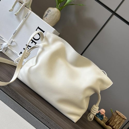Loewe Flamenco Medium
