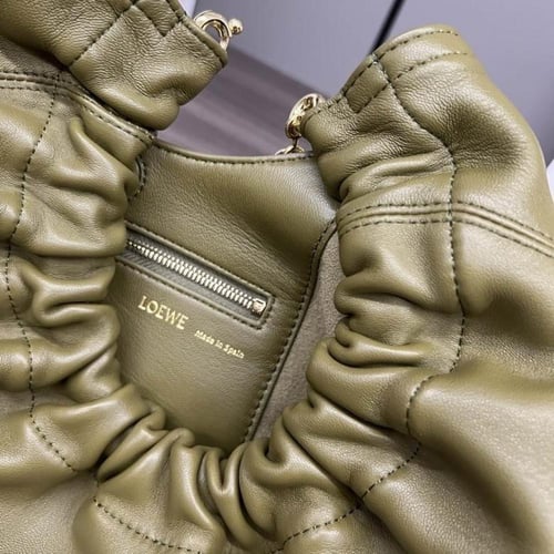 Loewe Small Squeeze bag