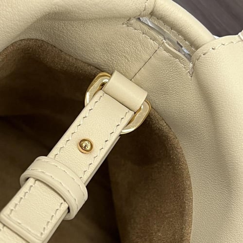 Loewe Flamenco Medium