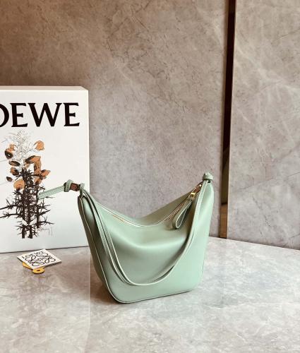 LOEWE Hammock hobo Mini