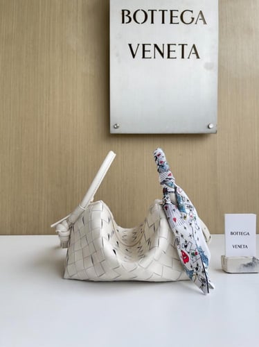 بوتيقا Top Handle Loop