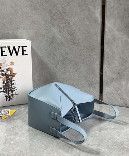LOEWE Cmpact hammock bag