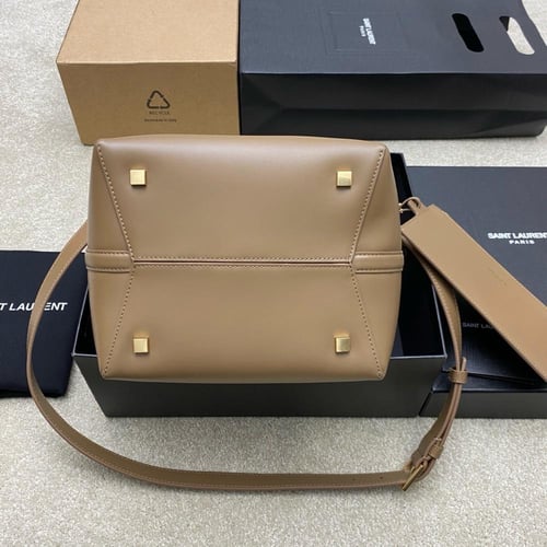 Saint Laurent LE 37 large مقاس الكبير