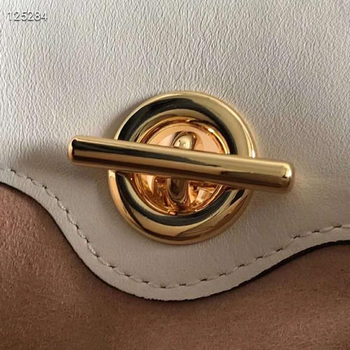 Gucci Padlock medium Shoulder Bag حجم ميديم