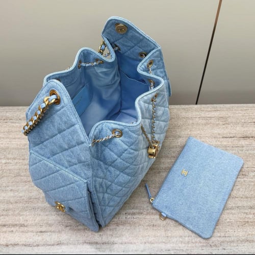 Chanel 25 hobo medium شانيل مقاس ميديم