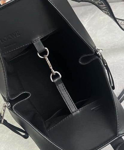 LOEWE Cmpact hammock bag