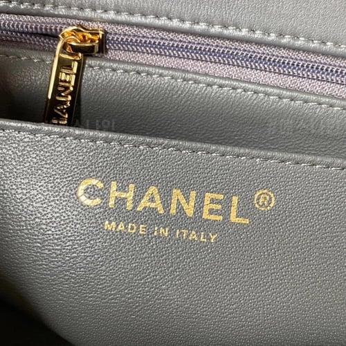 شانيل كلاسيك ميني جلد لامب سكن مقاس 20cm