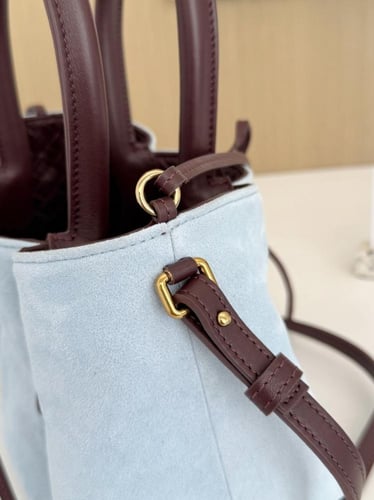 بوتيقا Small Pinacoteca مقاس 24cm