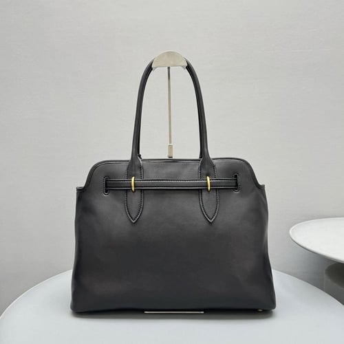 Aventure nappa leather Medium bag
