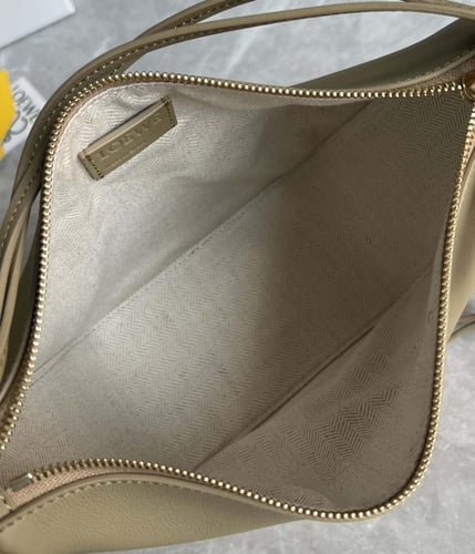 LOEWE Hammock hobo Mini