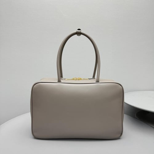 Miu Miu Beau bag
