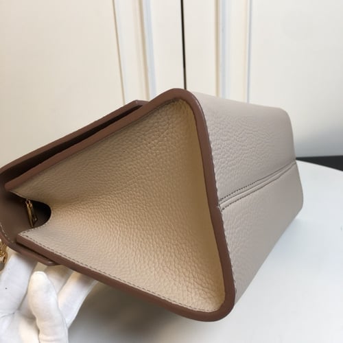 لويس فيتون Twist One Handle PM