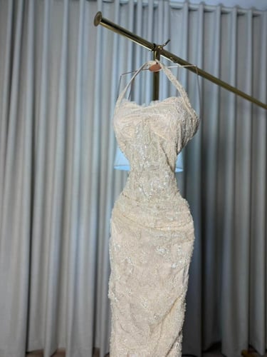 فستان فخم وردي غنى