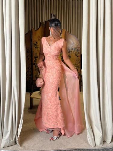 فستان سهره فخم وردي