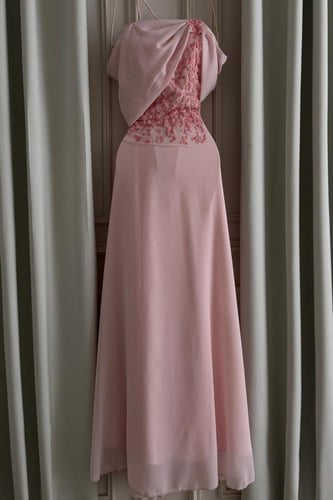 فستان سهره فخم وردي