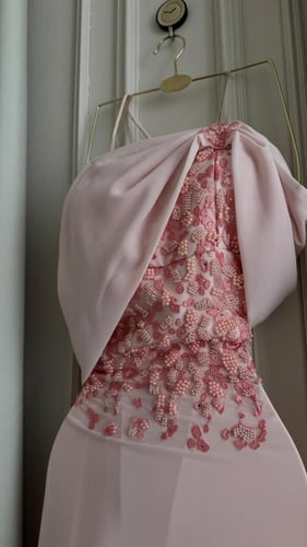 فستان سهره فخم وردي