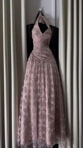 فستان سهره فخم وردي