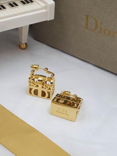 حلق ماستر من ديور