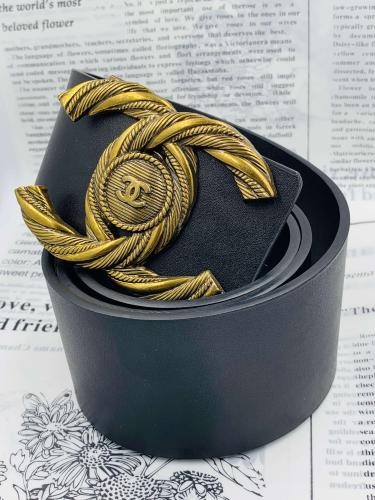 حزام جلد نسائي فاخر بعلامة شانيل الذهبية