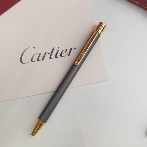 قلم ماركة كارتير ذهبي مع كحلي