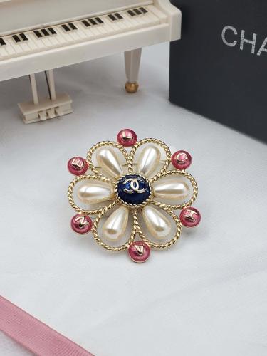 بروش زهرة اللؤلؤ الحجري الملون شانيل 01