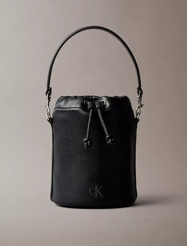 شنطة بوكيت كالفن كلاين