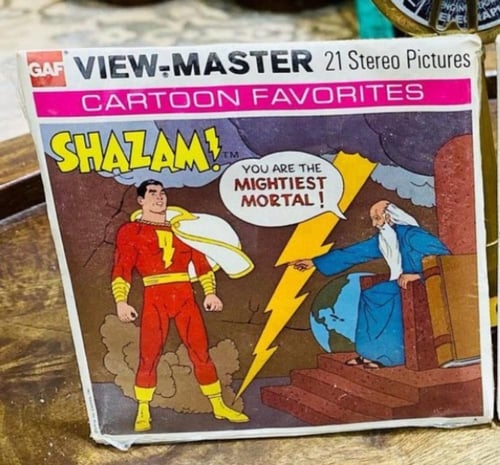 من البنود الشحيحة؛ مغلف بداخله عدد ٣ بكرات دائرية...