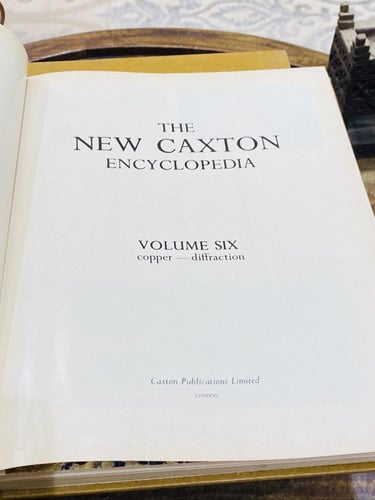 من البنود الشحيحة؛ عدد ١٠ مجلدات باللغة الإنجليزية...